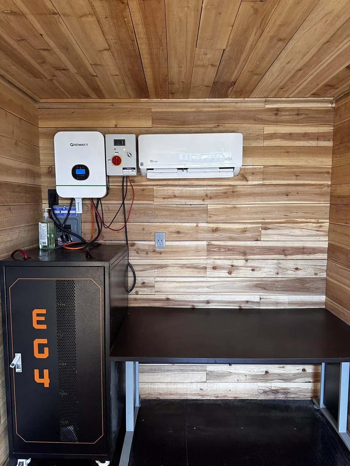 Contenedor de 20 pies Oficina Solar Off Grid - Imagen 2